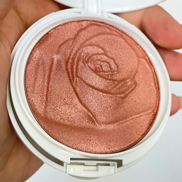 ⭐️ 2/$15 Physicians formula: rosé all day petal glow - Picture 2 of 2
